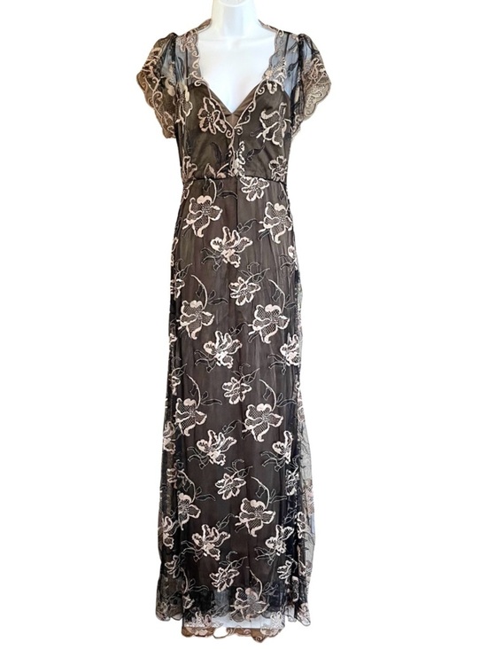 James Coviello Dresses & Skirts - James Coviello Olive Lace Floral Maxi Dress Size 4 Romantic